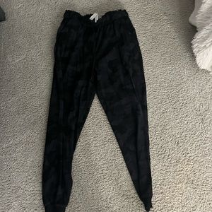 lululemon joggers